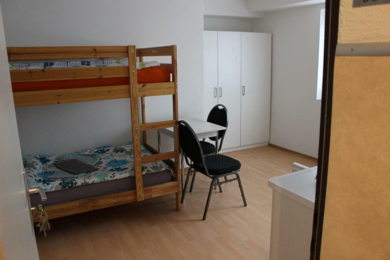Zv-Scholtz Gaestehaus Neuoetting Simbacher Strasse 7 Dış mekan fotoğraf