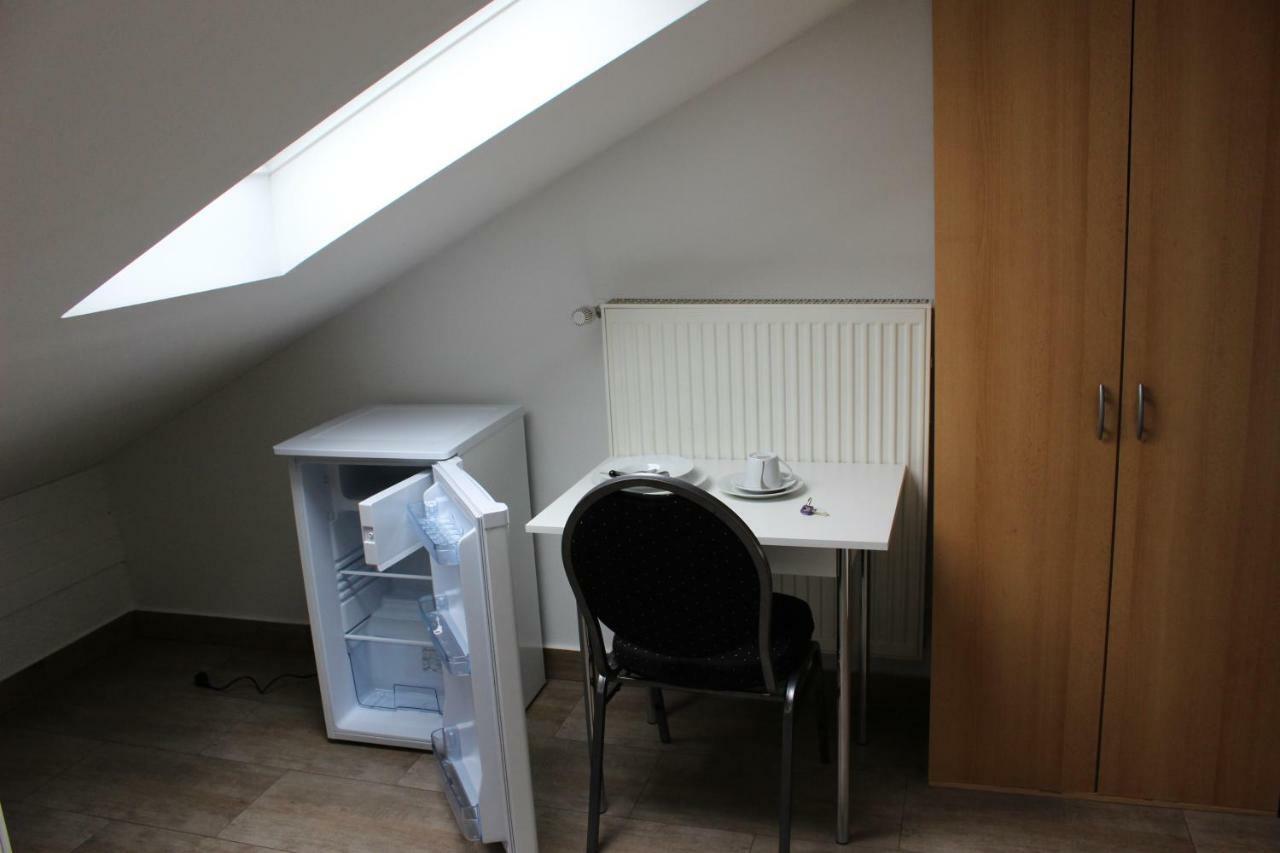 Zv-Scholtz Gaestehaus Neuoetting Simbacher Strasse 7 Dış mekan fotoğraf