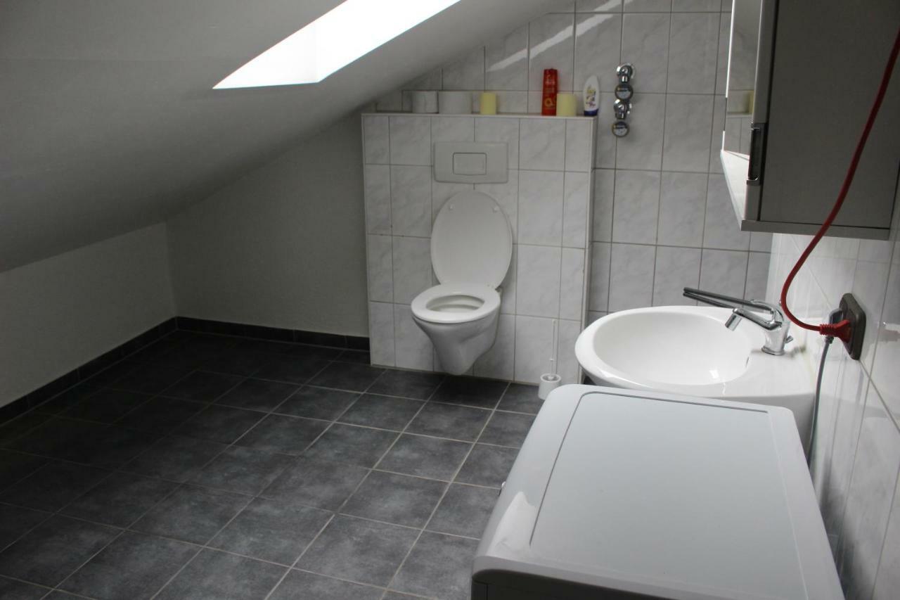 Zv-Scholtz Gaestehaus Neuoetting Simbacher Strasse 7 Dış mekan fotoğraf